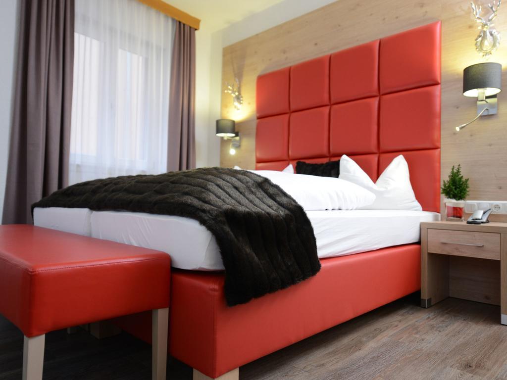 Land-Gut Hotel Zum Loewen Garni Marktheidenfeld Habitación foto